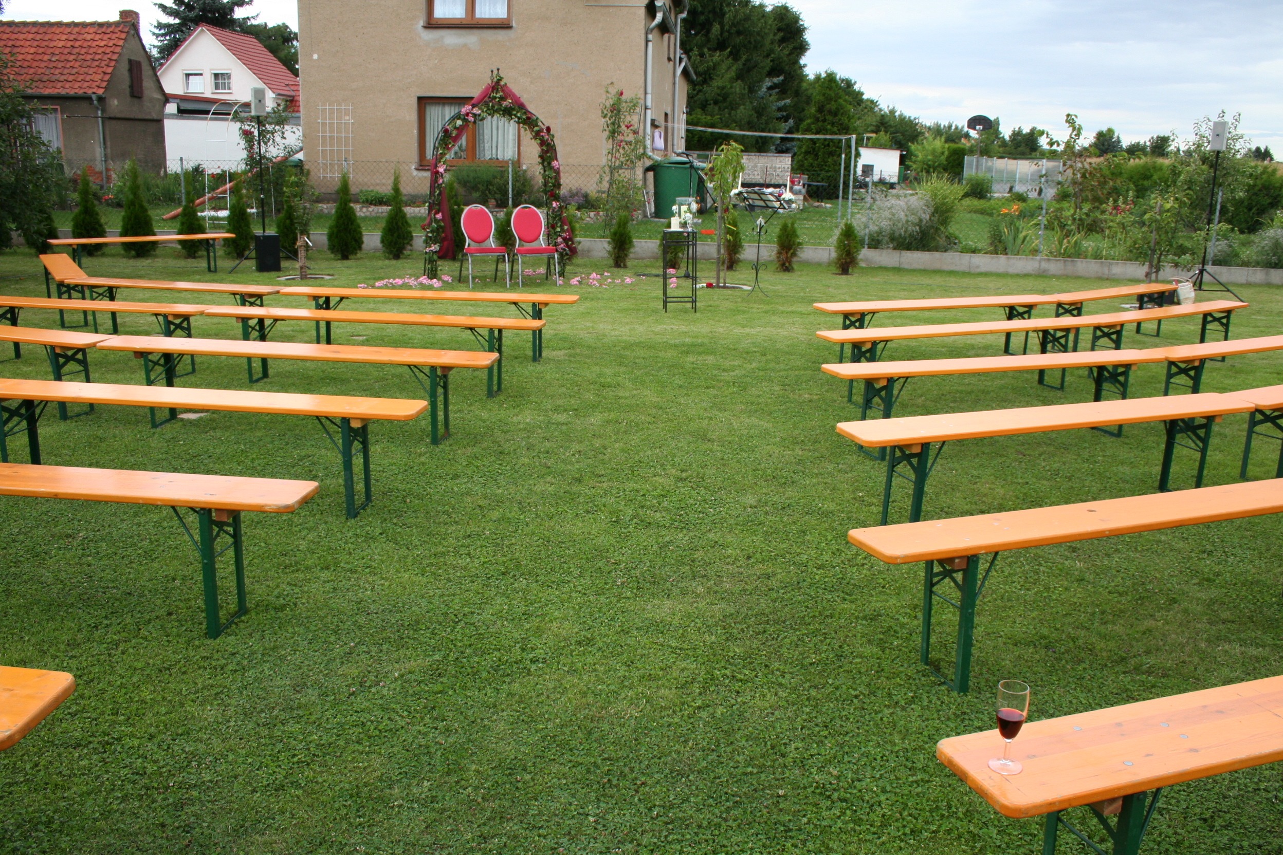 Elke Rott - Die Zeremonie - Freie Trauung im heimischen Garten vogel 131